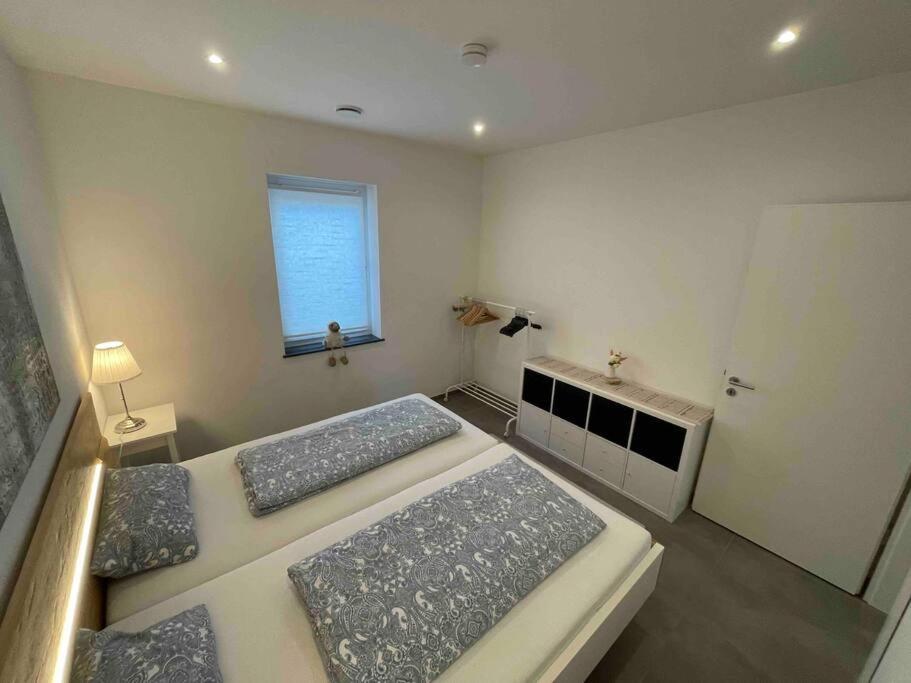 Gemuetliche, Topp Ausgestattete Ferienwohnung Bann Exterior photo