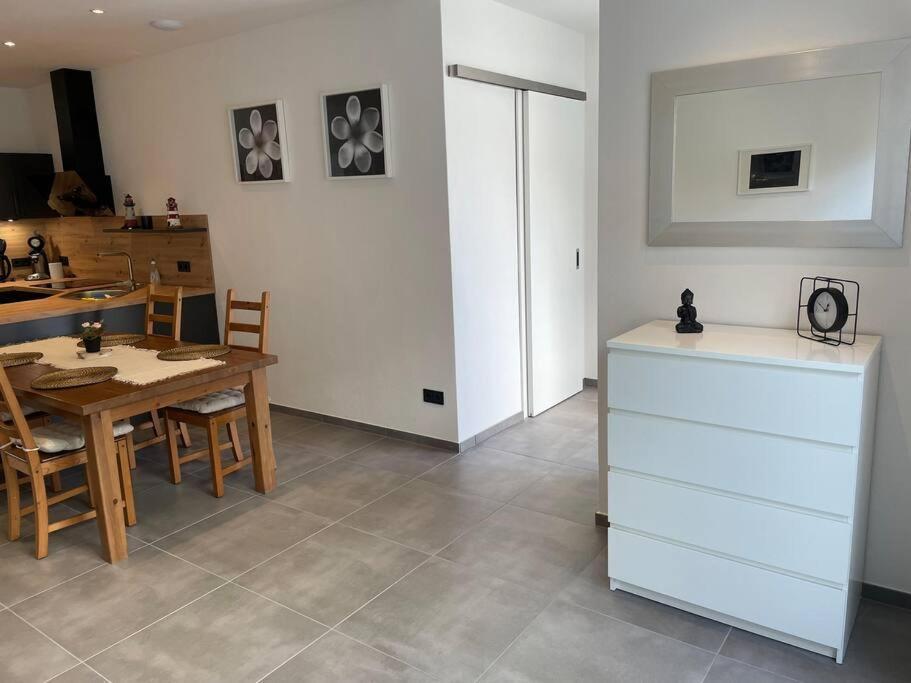 Gemuetliche, Topp Ausgestattete Ferienwohnung Bann Exterior photo